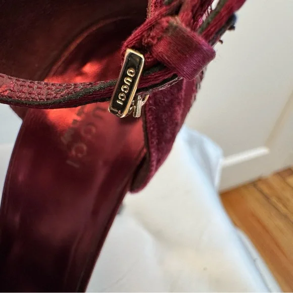 Rare Gucci Broadway Bordeaux Burgundy Velvet Sequins Clutch and Heels Set 6.5 - Picture 15 of 16